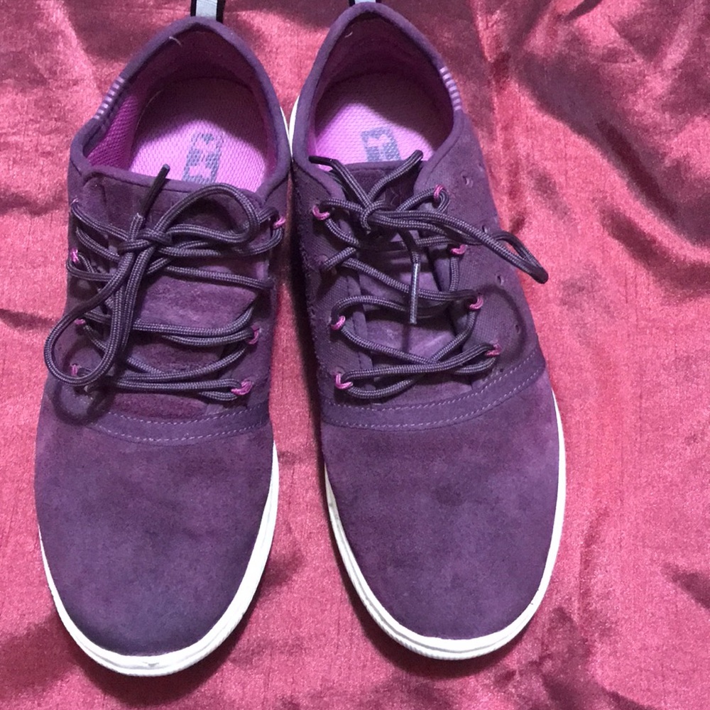 Maroon Under Armour shoes